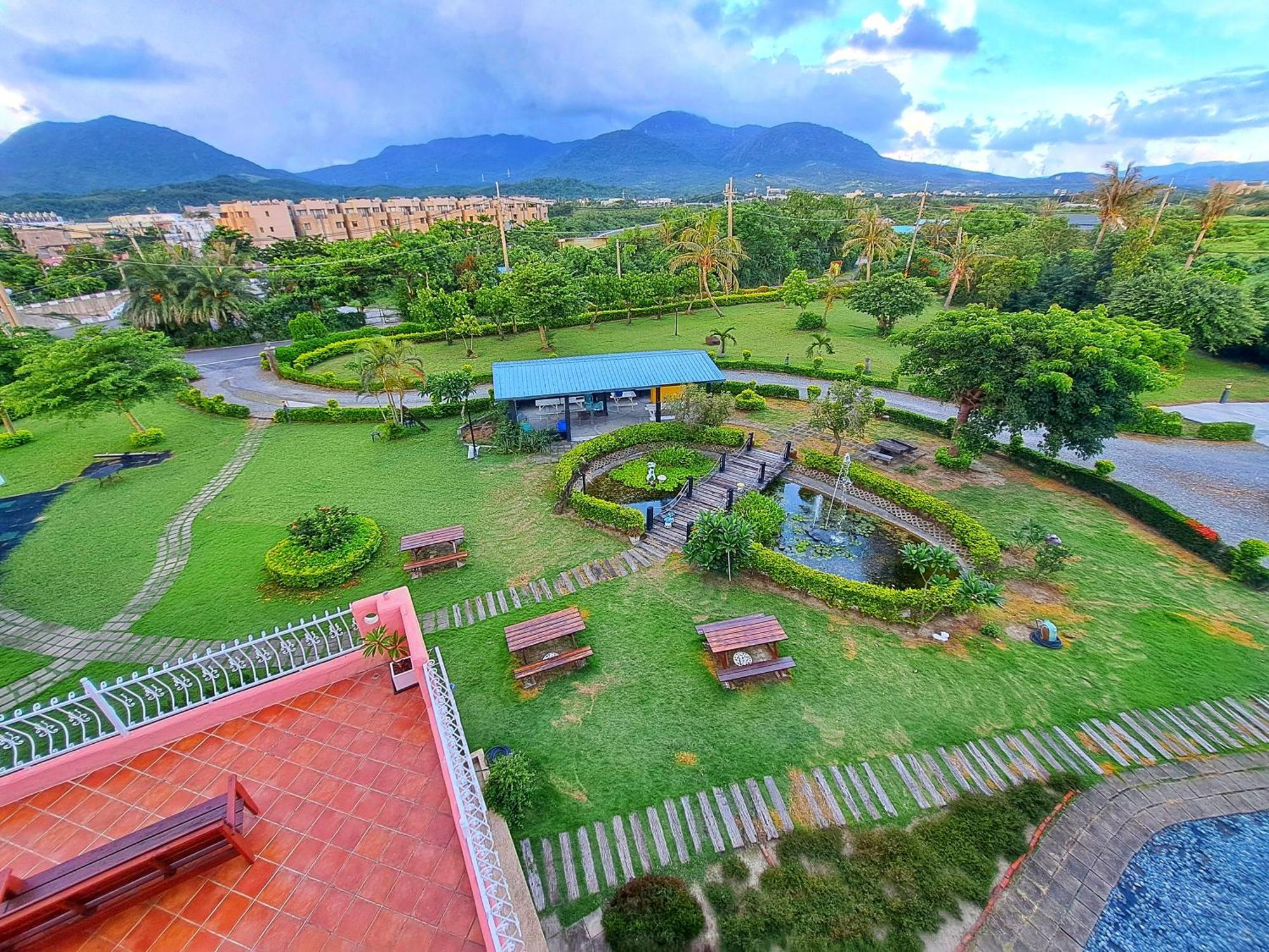 Kenting Avignon Bed & Breakfast Heng-ch'un Exterior foto