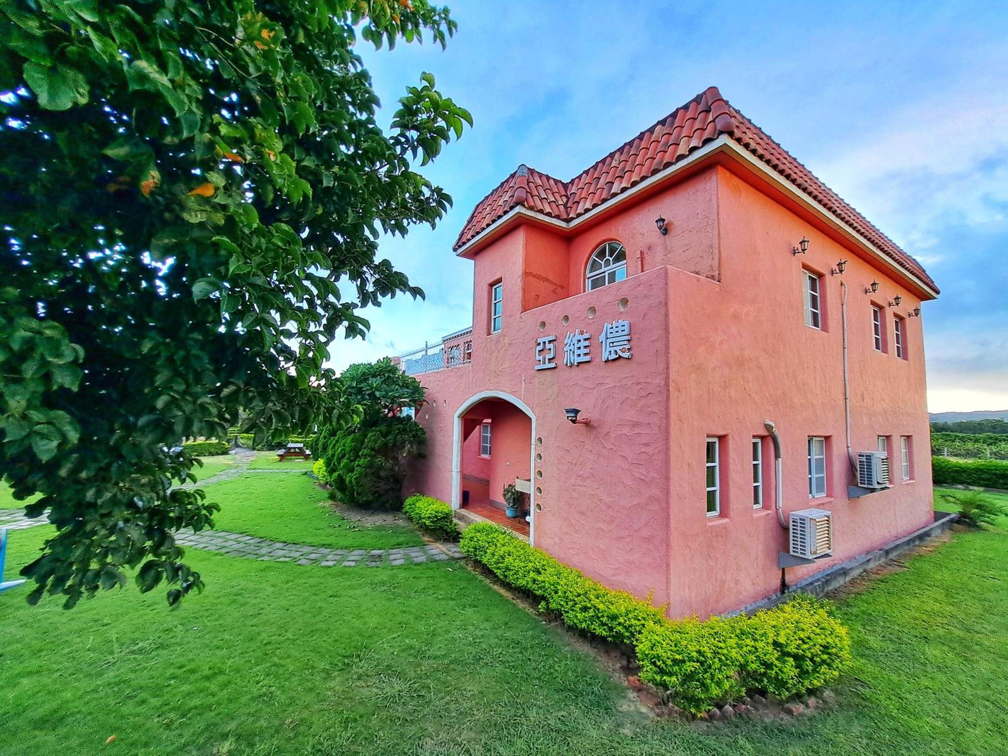 Kenting Avignon Bed & Breakfast Heng-ch'un Exterior foto