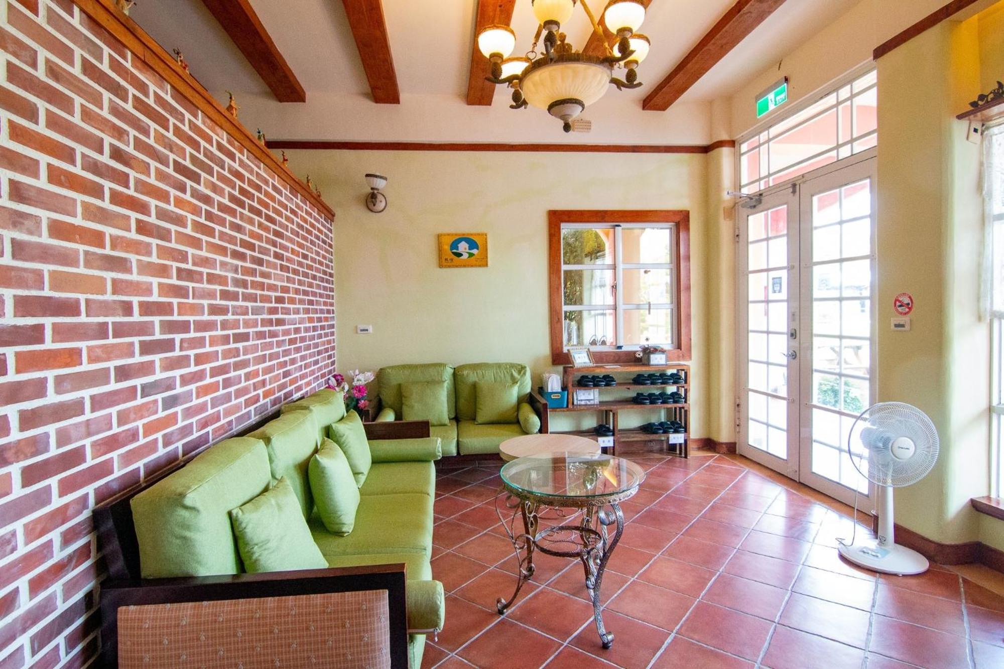 Kenting Avignon Bed & Breakfast Heng-ch'un Exterior foto